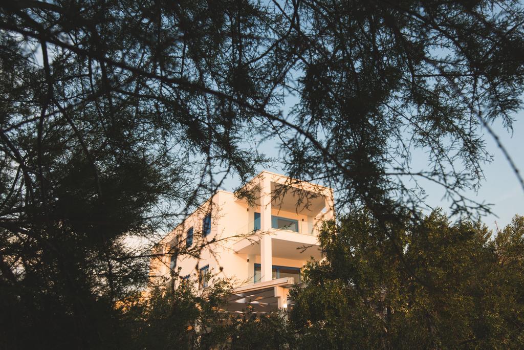 Apartments & Rooms Shark Žaborić Exterior foto
