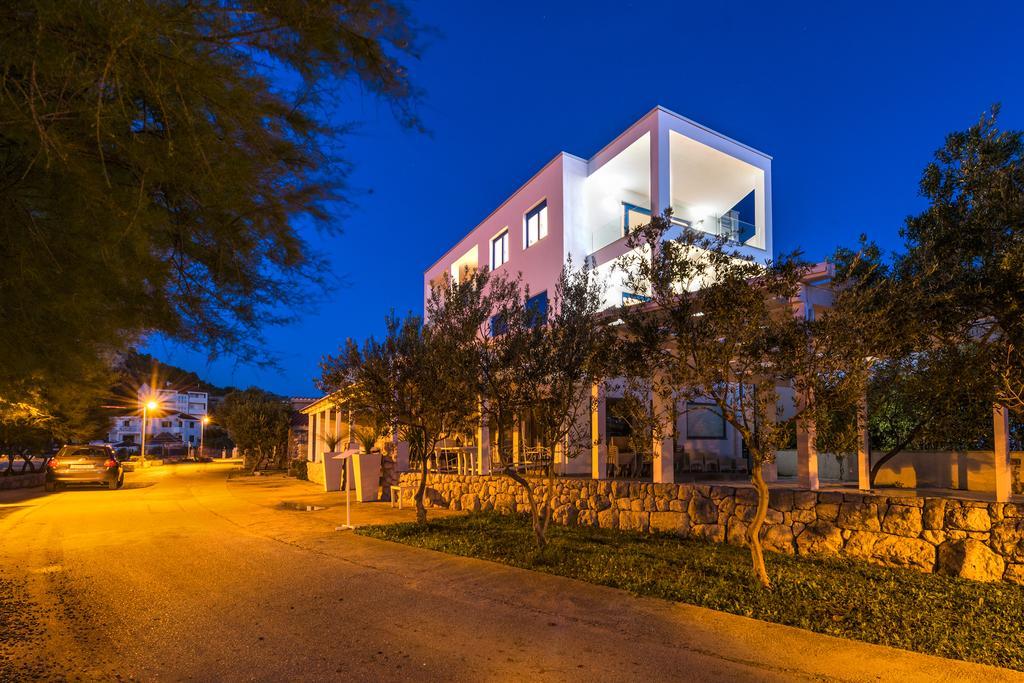 Apartments & Rooms Shark Žaborić Exterior foto